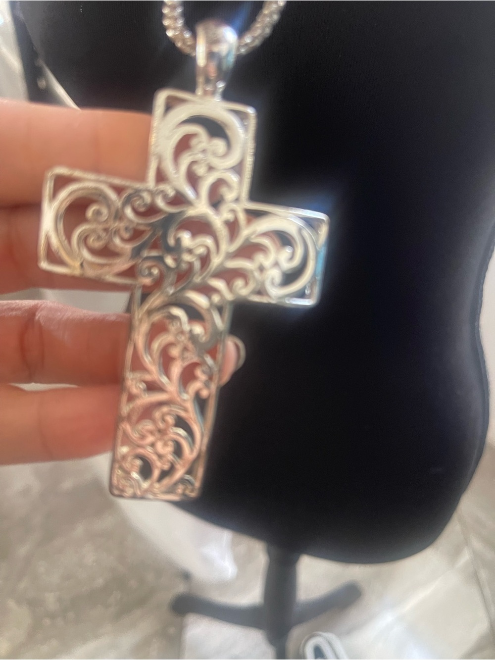 Vintage Silver Filigree Cross Pendant Necklace - Silver